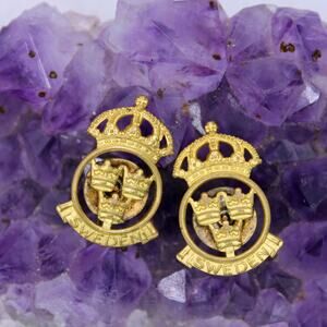 Tre Kronor Swedish 3 Crowns Emblem Screw-back Earrings